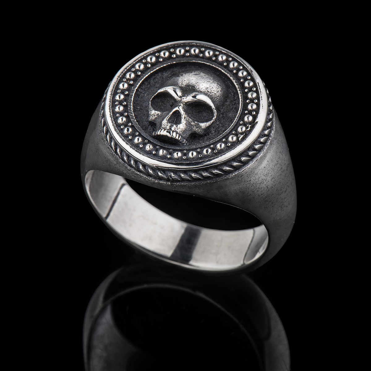 jack-silver-skull-ring
