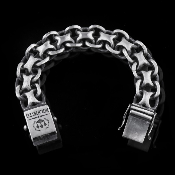 Silver Armor links bracelet. Matte finish