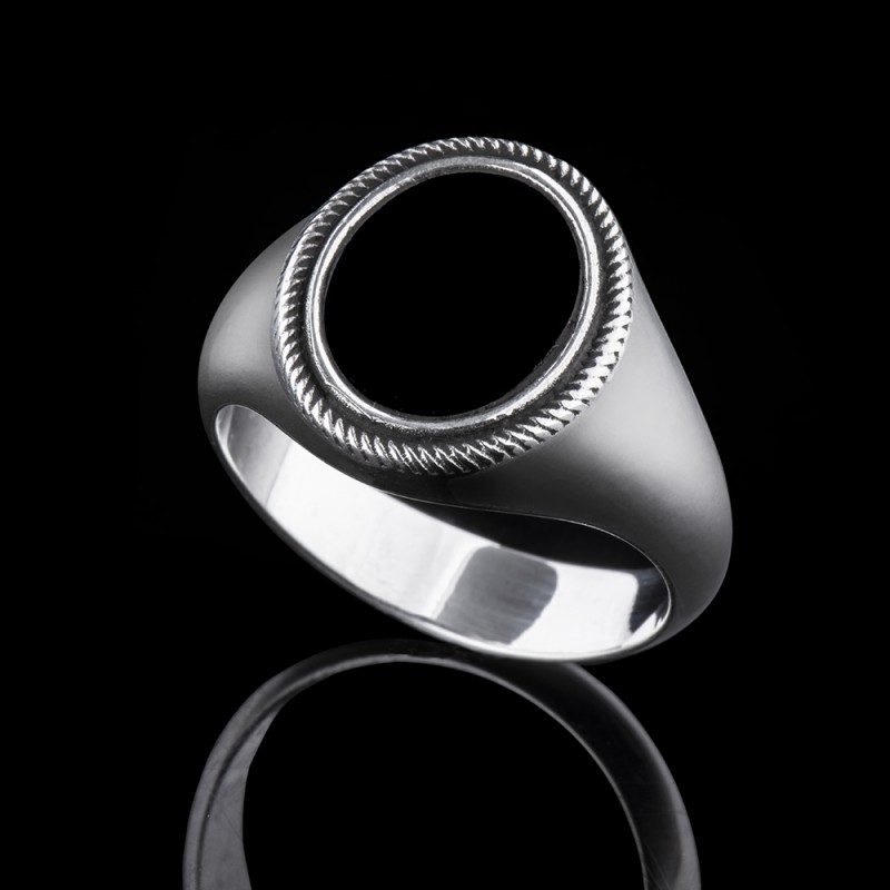silver onyx ring